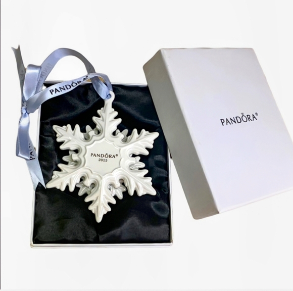 Pandora, 2015, Limited Edition, Porcelain Snowflake, NIB ❄️❄️❄️ - Picture 13 of 15